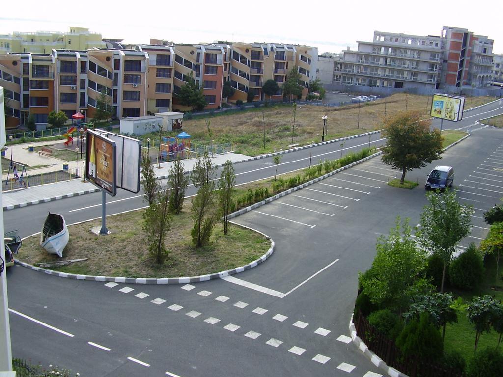 Delfin Apart Complex Sveti Vlas Luaran gambar